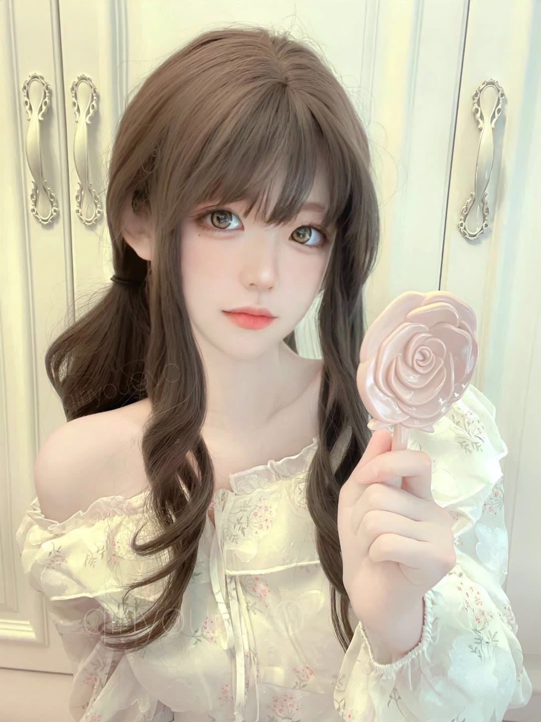 闪婚娶个小村姑，霍总赢麻了