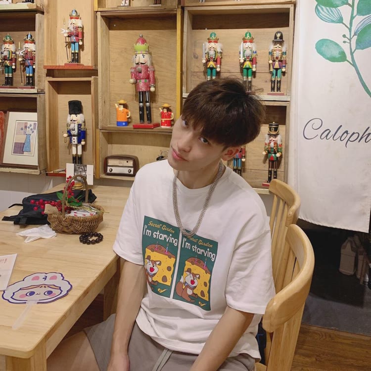 小小学弟（曾枭瀛）